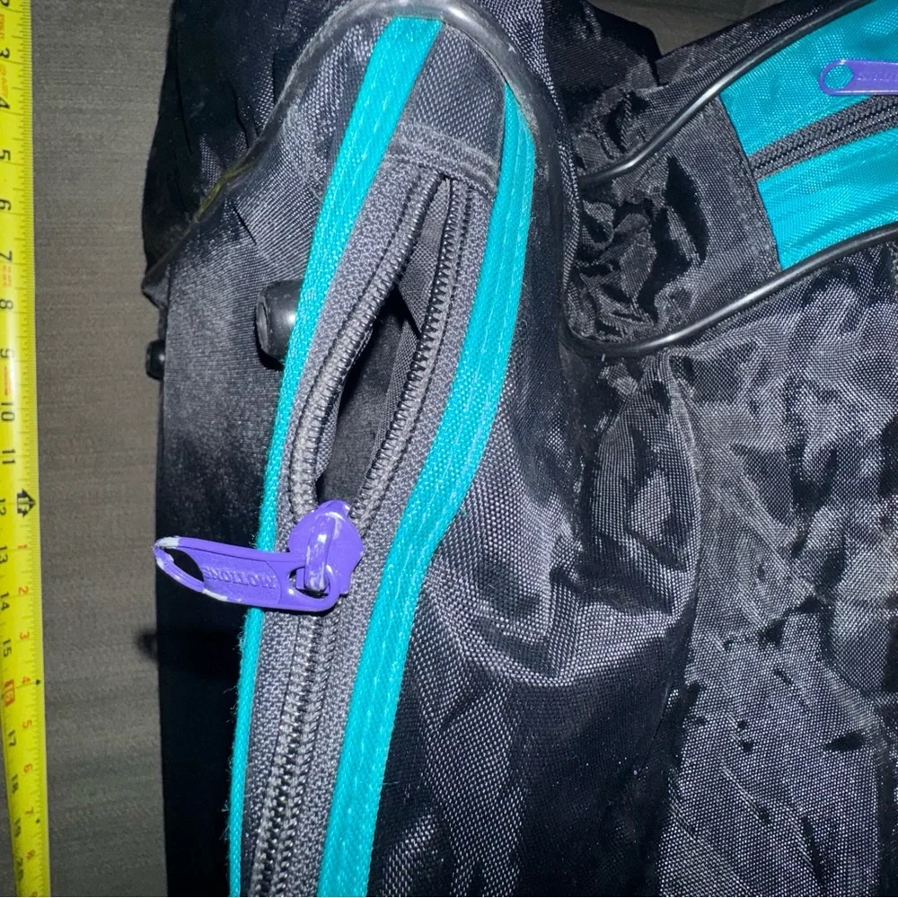 Motions International‎ Vintage 80s Super Sports Duffel Bag Teal Black Purple